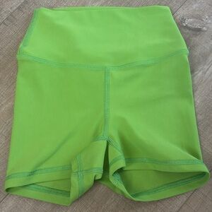 Five dancewear shorts YL